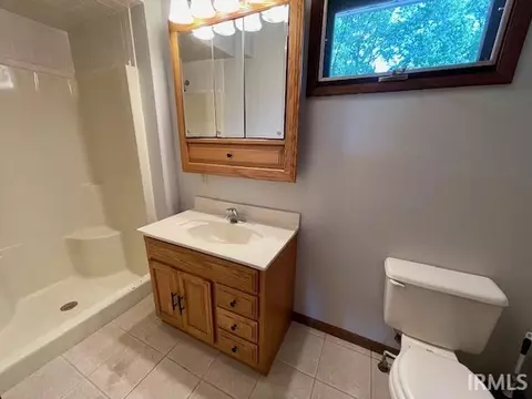 Bath - 385 E Marshall St, Argos, IN 46501 photo 1 of 2