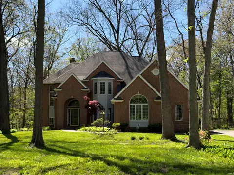53163 Sylvan Ct, Bristol, IN 46507