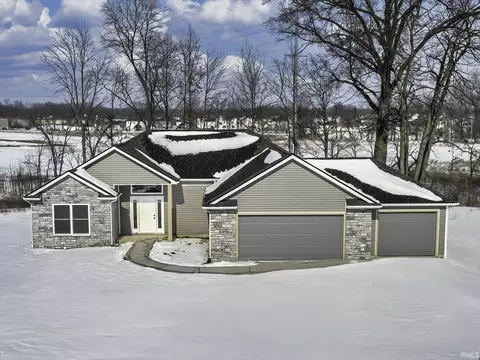 5030 Whittlebury Dr, Fort Wayne, IN 46818