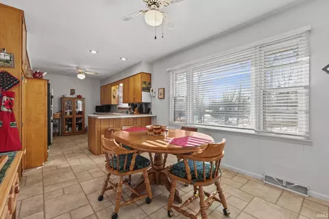 2540 Eastgate Ln, Bloomington, IN 47408 photo 6