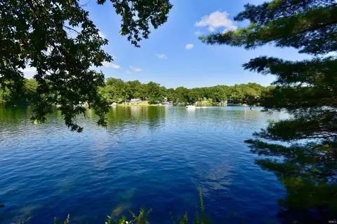 18-19 Halibut Dr, Nineveh, IN 46164