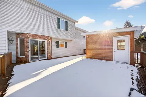 Exterior - 3825 E Devonshire Ct, Bloomington, IN 47408 photo 3 of 4