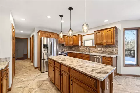 Kitchen - 3825 E Devonshire Ct, Bloomington, IN 47408 photo 2 of 4