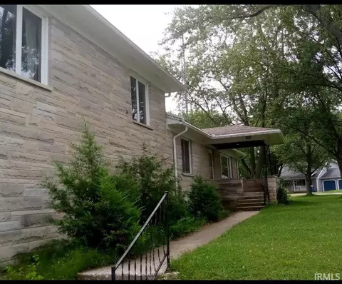 100 Delware Ln, Somerset, IN 46984