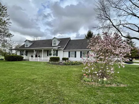 776 W Harsax Dr, Upland, IN 46989