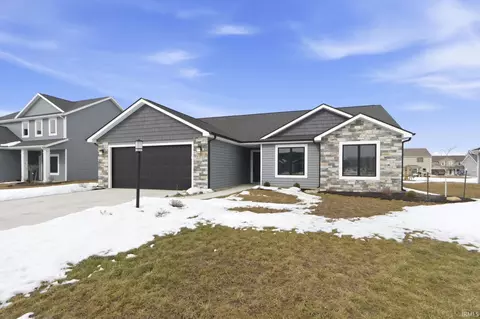 1372 Marsh Deer Run, Huntertown, IN 46748
