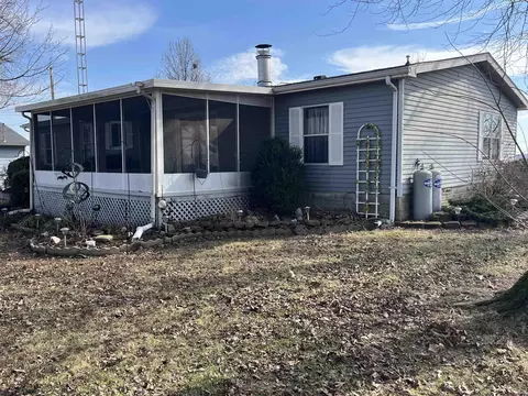1870 E 100 N Rd, Washington, IN 47501 photo 5