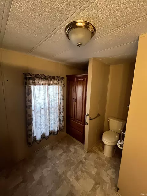 1870 E 100 N Rd, Washington, IN 47501 photo 12