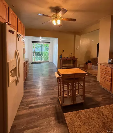 Entry Way - 519 E Franklin St, Delphi, IN 46923 photo 2 of 3