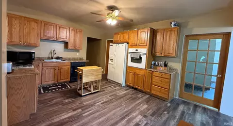 Kitchen - 519 E Franklin St, Delphi, IN 46923 photo 1 of 3