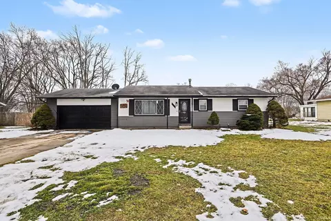 18460 Brewster Dr, Bristol, IN 46507