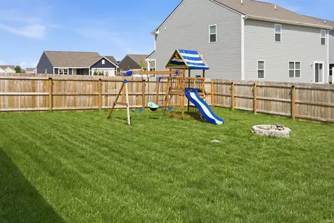Exterior - 6758 Honeysuckle Way, Pendleton, IN 46064 photo 3 of 6