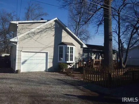 1912 Ridgeway Ave, Evansville, IN 47714