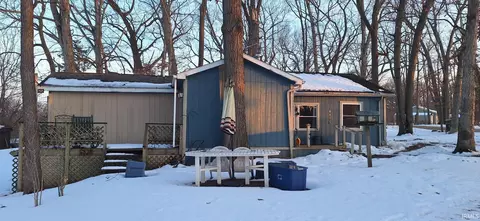 9218 N Koher Rd, Syracuse, IN 46567 photo 2