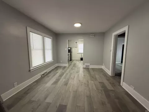 Living - 817 Eckman St, South Bend, IN 46614 photo 2 of 2