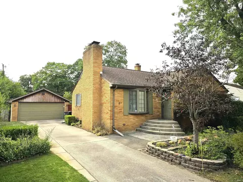 54645 28th St, South Bend, IN 46635