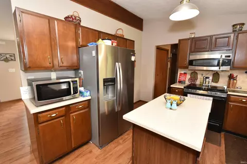 Kitchen - 1009 E 4th St, Fowler, IN 47944 photo 2 of 3