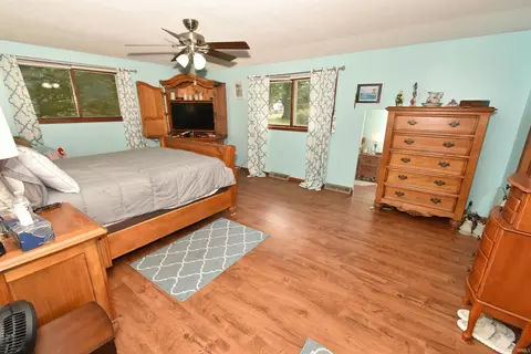 Bedroom - 1009 E 4th St, Fowler, IN 47944 photo 1 of 6