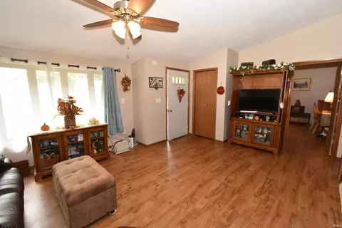 Living - 1009 E 4th St, Fowler, IN 47944 photo 1 of 3