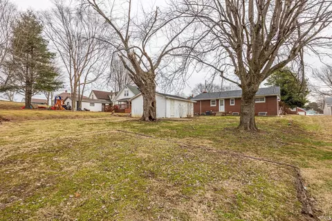 Exterior - 1609 N Jackson St, Jasper, IN 47546 photo 2 of 2