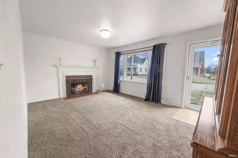 Living - 1609 N Jackson St, Jasper, IN 47546 photo 2 of 3