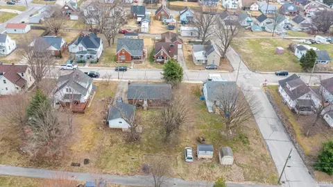 View/Area - 1609 N Jackson St, Jasper, IN 47546 photo 3 of 4