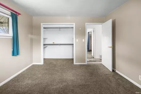 Bedroom - 1609 N Jackson St, Jasper, IN 47546 photo 5 of 6