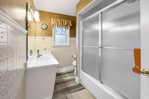 Bath - 1609 N Jackson St, Jasper, IN 47546 photo 1 of 2