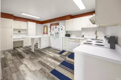 Kitchen - 1609 N Jackson St, Jasper, IN 47546 photo 3 of 3