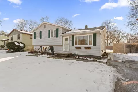 1715 Rerick Dr, South Bend, IN 46635