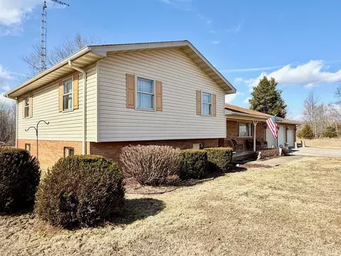 5667 Leesville Rd, Bedford, IN 47421 photo 4