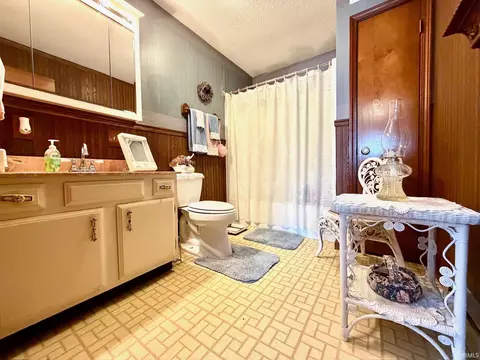 5667 Leesville Rd, Bedford, IN 47421 photo 26