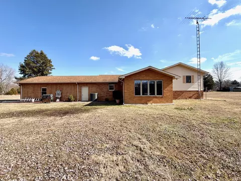 5667 Leesville Rd, Bedford, IN 47421 photo 8