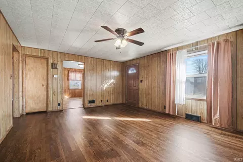 402 E Central St, Akron, IN 46910 photo 8