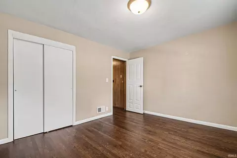 402 E Central St, Akron, IN 46910 photo 19