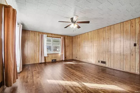 402 E Central St, Akron, IN 46910 photo 7
