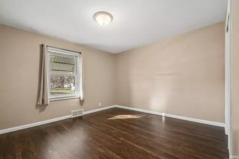 402 E Central St, Akron, IN 46910 photo 17