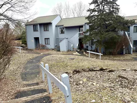 9021 S Pointe Ridge Ln #11, Bloomington, IN 47401