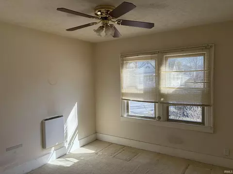 262 E 6th St, Peru, IN 46970 photo 9