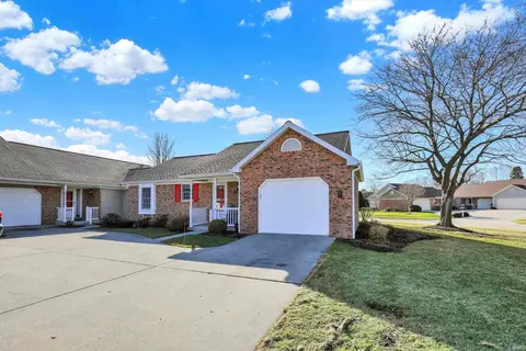 1409 Pembroke Cir #6, Goshen, IN 46526