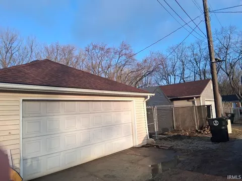 Exterior - 3825 Taft St, Gary, IN 46408 photo 5 of 6