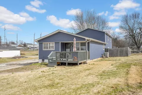 2920 V St, Bedford, IN 47421