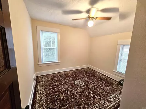 Bedroom - 1905 W Main St, Fort Wayne, IN 46808 photo 6 of 8