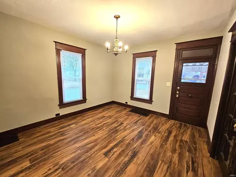 Living - 1905 W Main St, Fort Wayne, IN 46808 photo 1 of 2