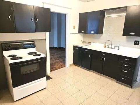 Kitchen - 1905 W Main St, Fort Wayne, IN 46808 photo 3 of 3