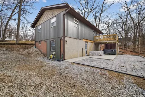Exterior - 4010 E Old Meyers Rd, Bloomington, IN 47408 photo 5 of 9