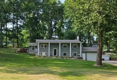 8125 E Us 33 Hwy, Churubusco, IN 46723