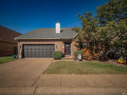 6424 Highcroft Dr, Evansville, IN 47715