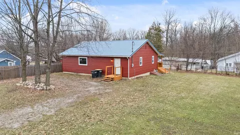 1306 S Garden St, Kendallville, IN 46755