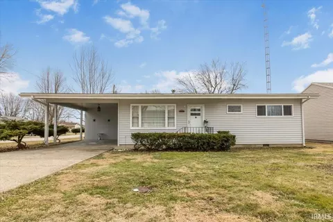 703 Westwood Dr, Lynn, IN 47355